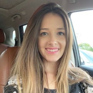 Meet your Posher, Ashley